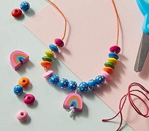 Trousses de perles et bijoux pour enfants